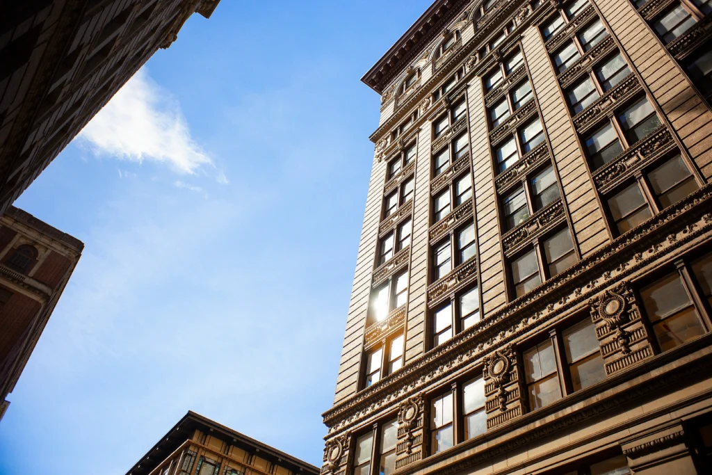 Na slici je zgrada u kojoj je osnovan ogranak stranog pravnog lica u Srbiji.